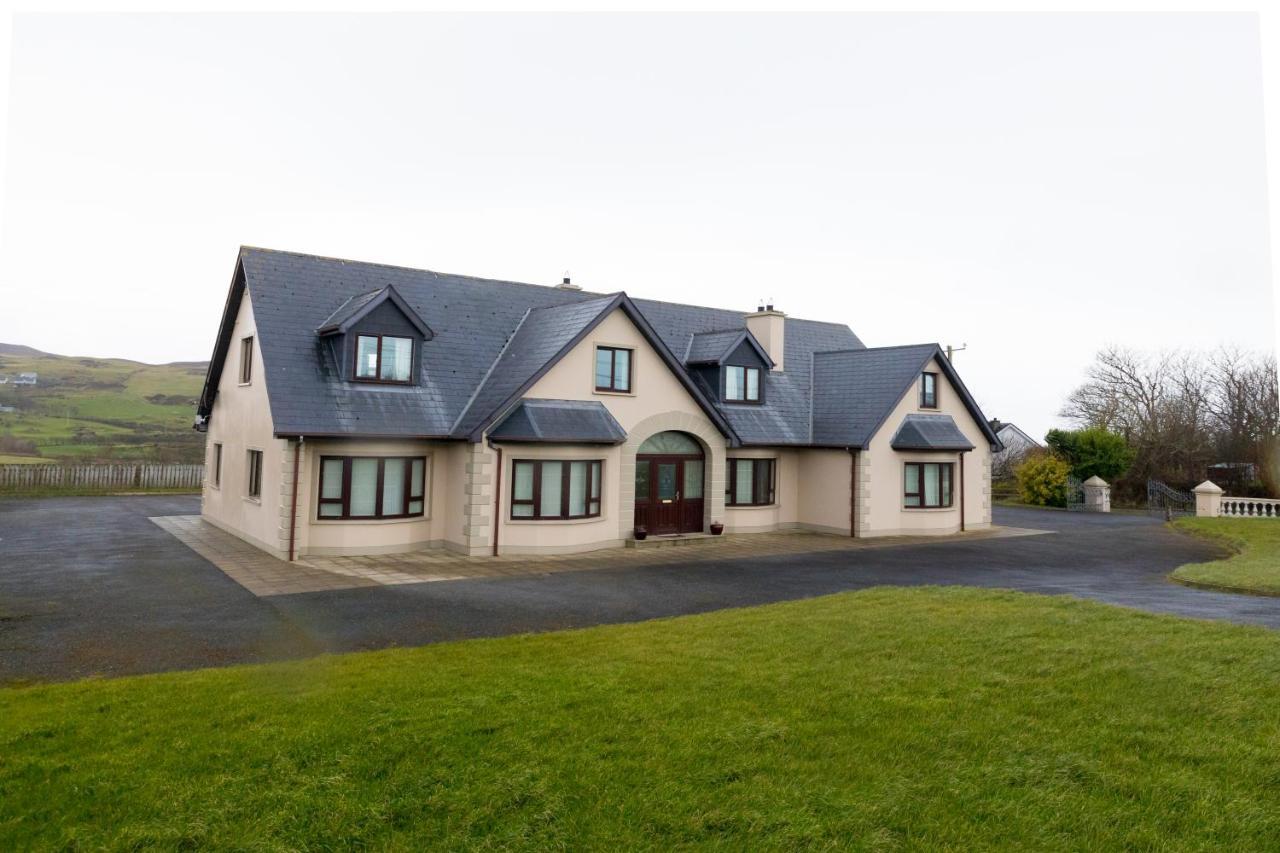 Bree House Malin Headヴィラ エクステリア 写真